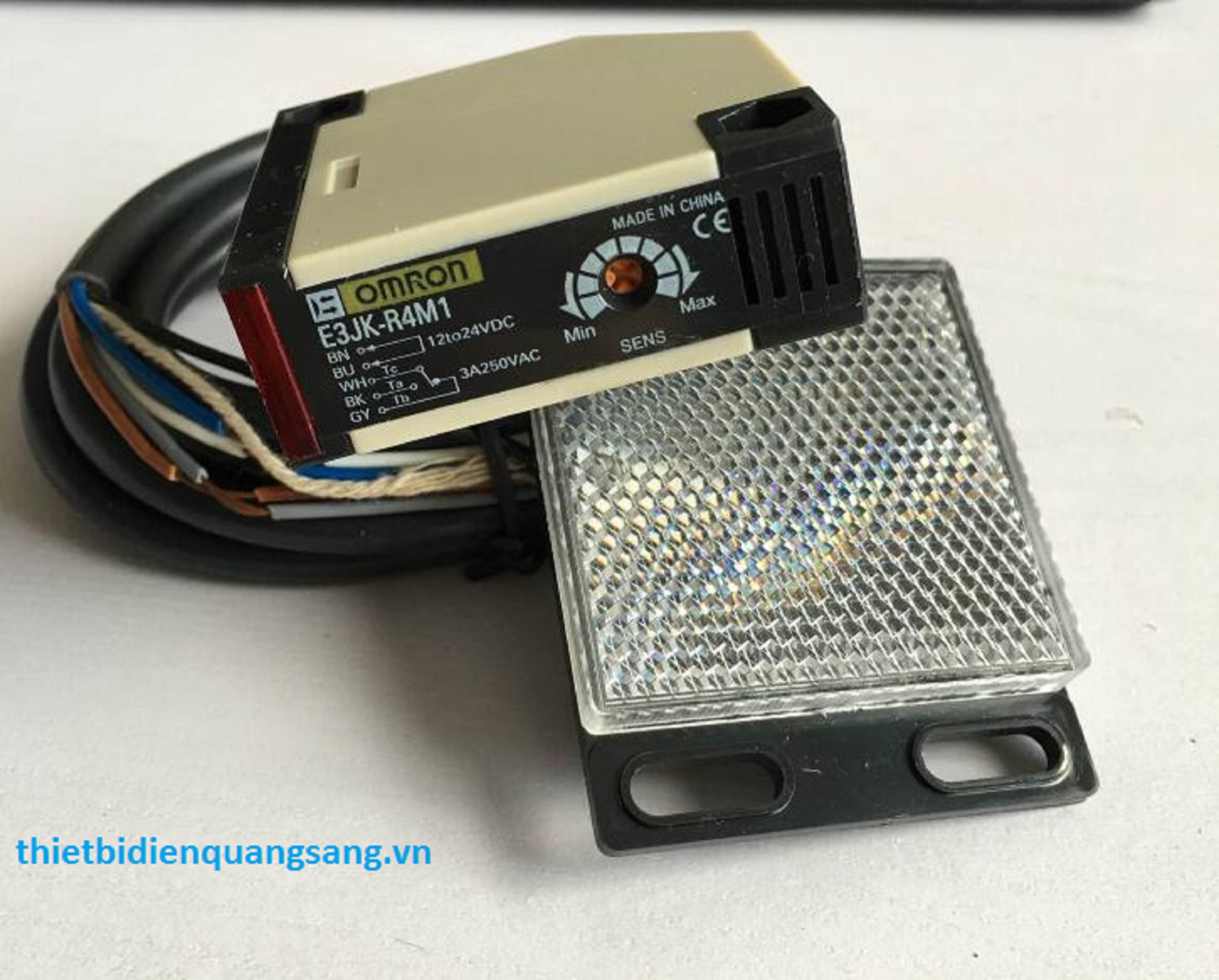 Omron E3JK-R4M1
