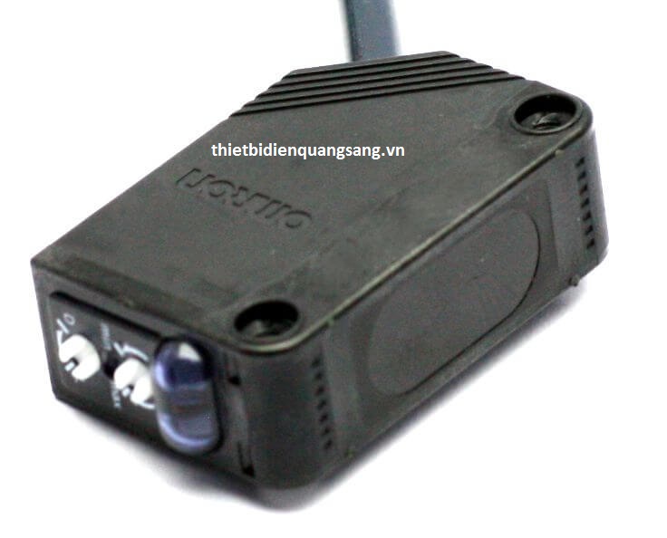 Omron E3Z-D81