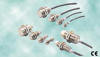 Cảm biến tiệm cận OMRON E2B-S08KN04-WP-B1