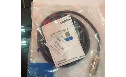 Cảm biến tiệm cận Omron E2E-X10MY2-Z 2M