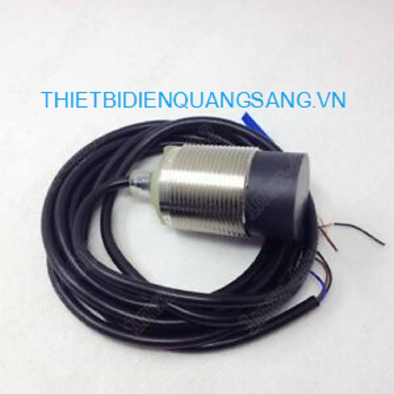 CẢM BIẾN TIỆM CẬN OMRON E2A-M30KN20-WP-C1